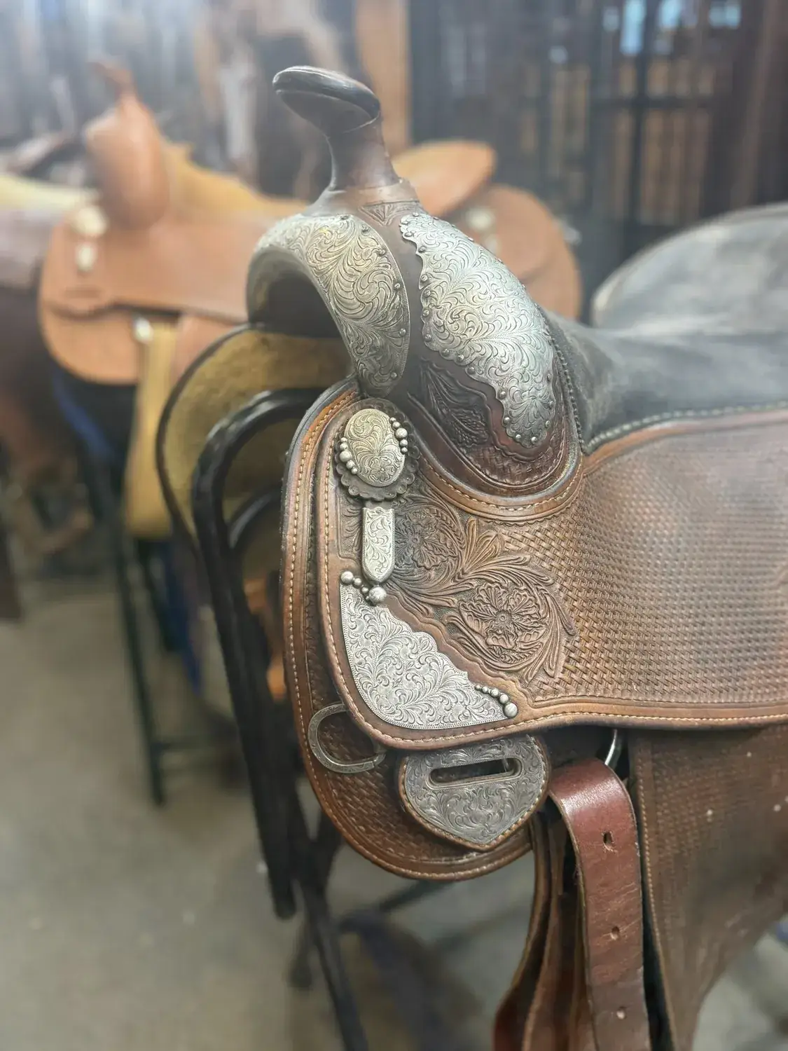 Full silver swell cap and horn