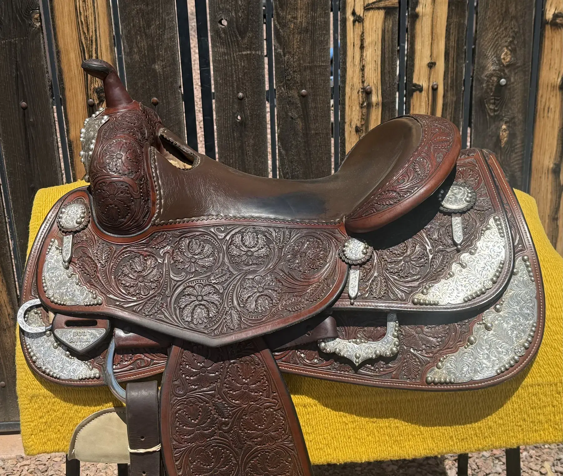 Bob Avila by Bob's Custom Saddle — 16 Seat — $5,995