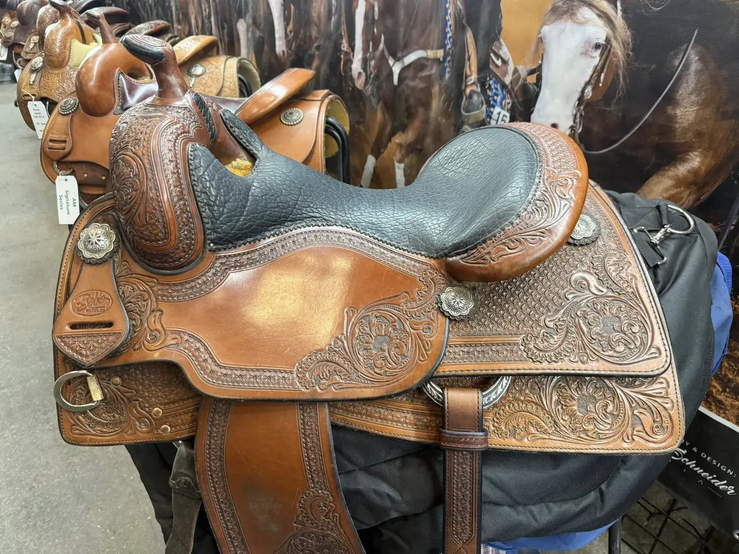 KR Lady Reiner — seat top right with bison texture detail