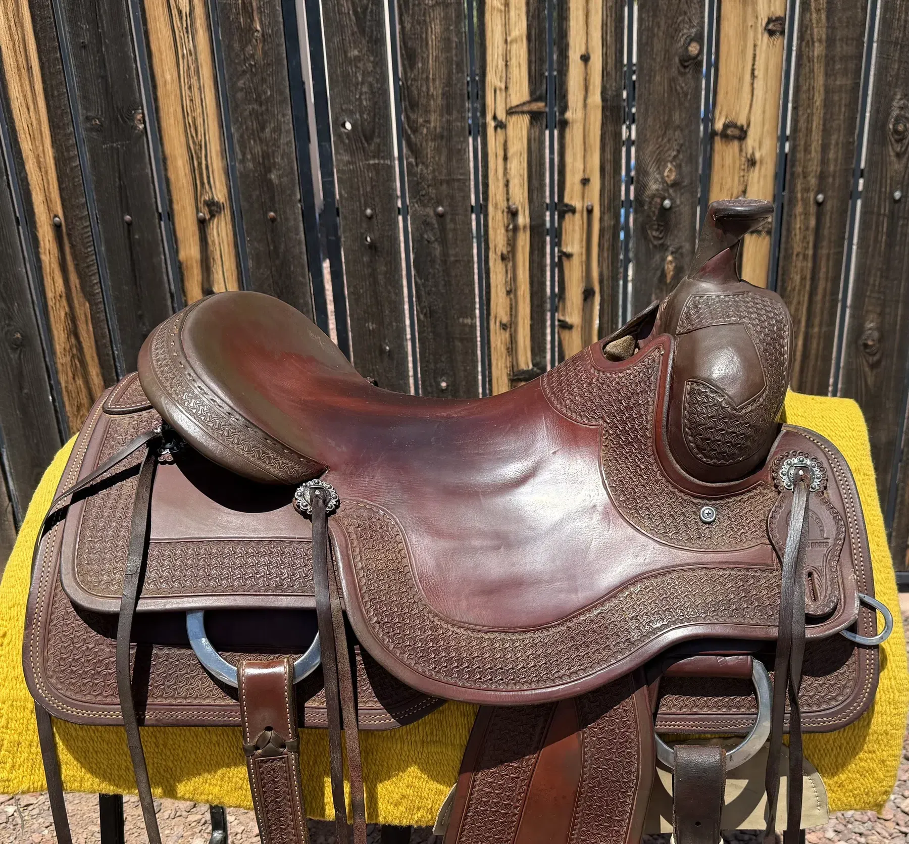 Equine Oasis — seat left angle