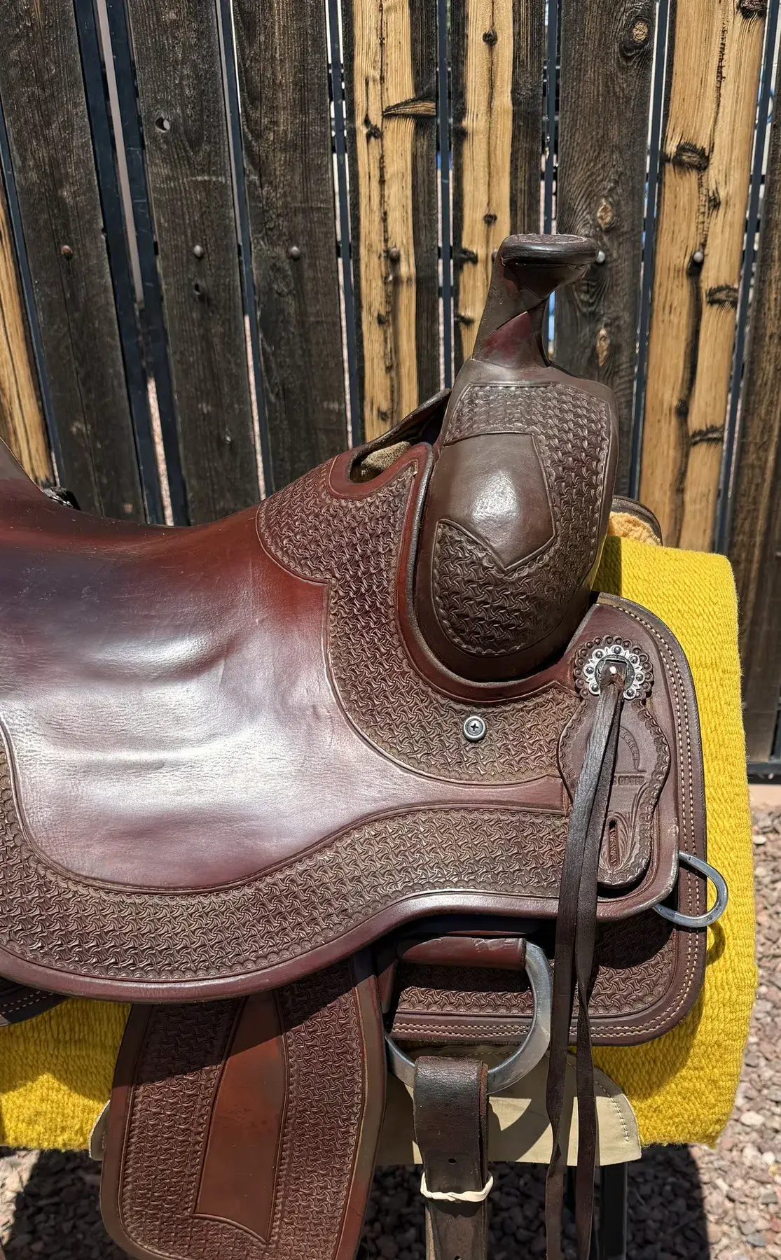 Equine Oasis — seat right angle
