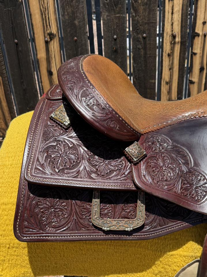 Kyle Tack Reiner 15.5 — right skirt detail