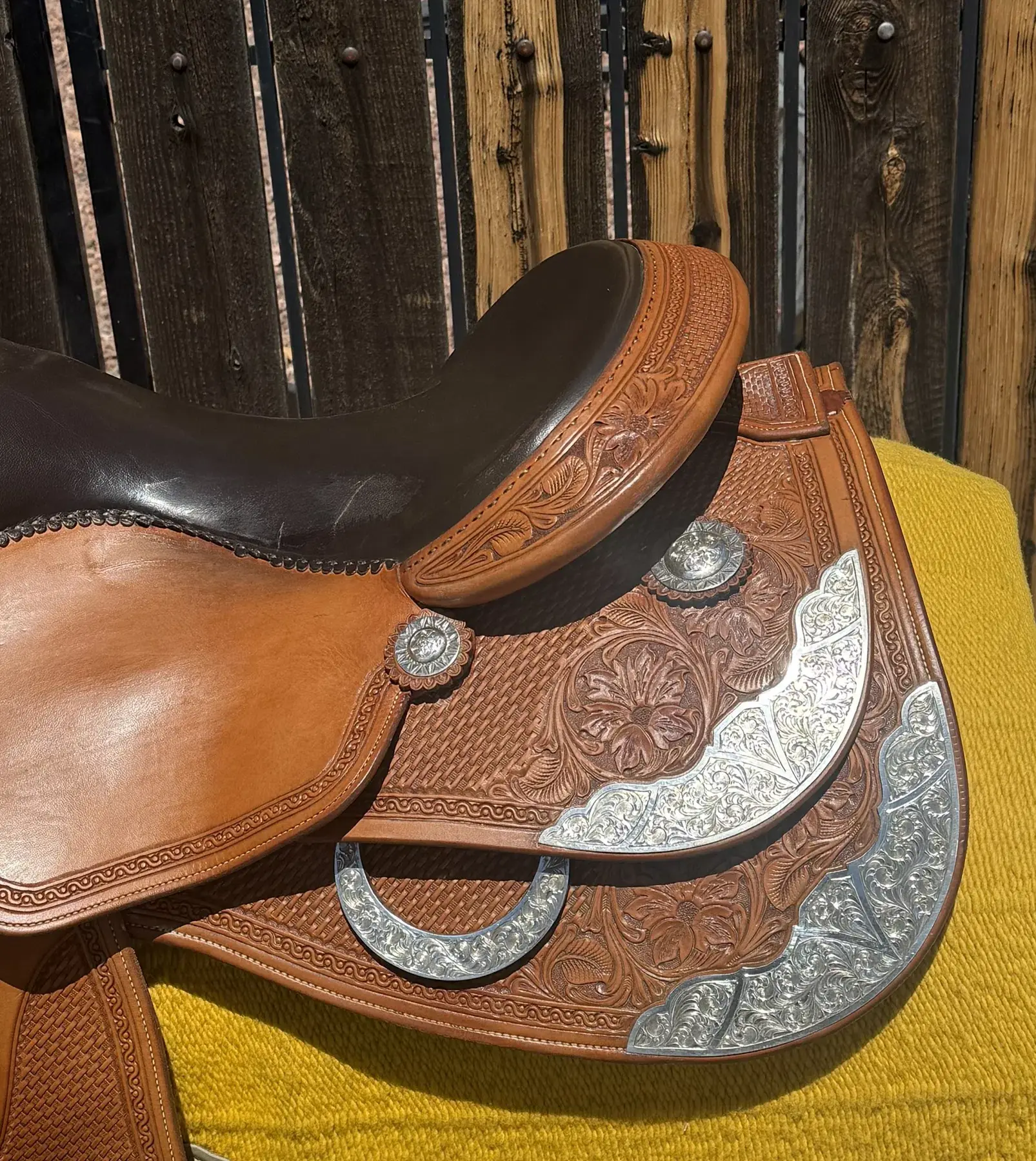MR Reiner Superior — cantle silver close-up detail