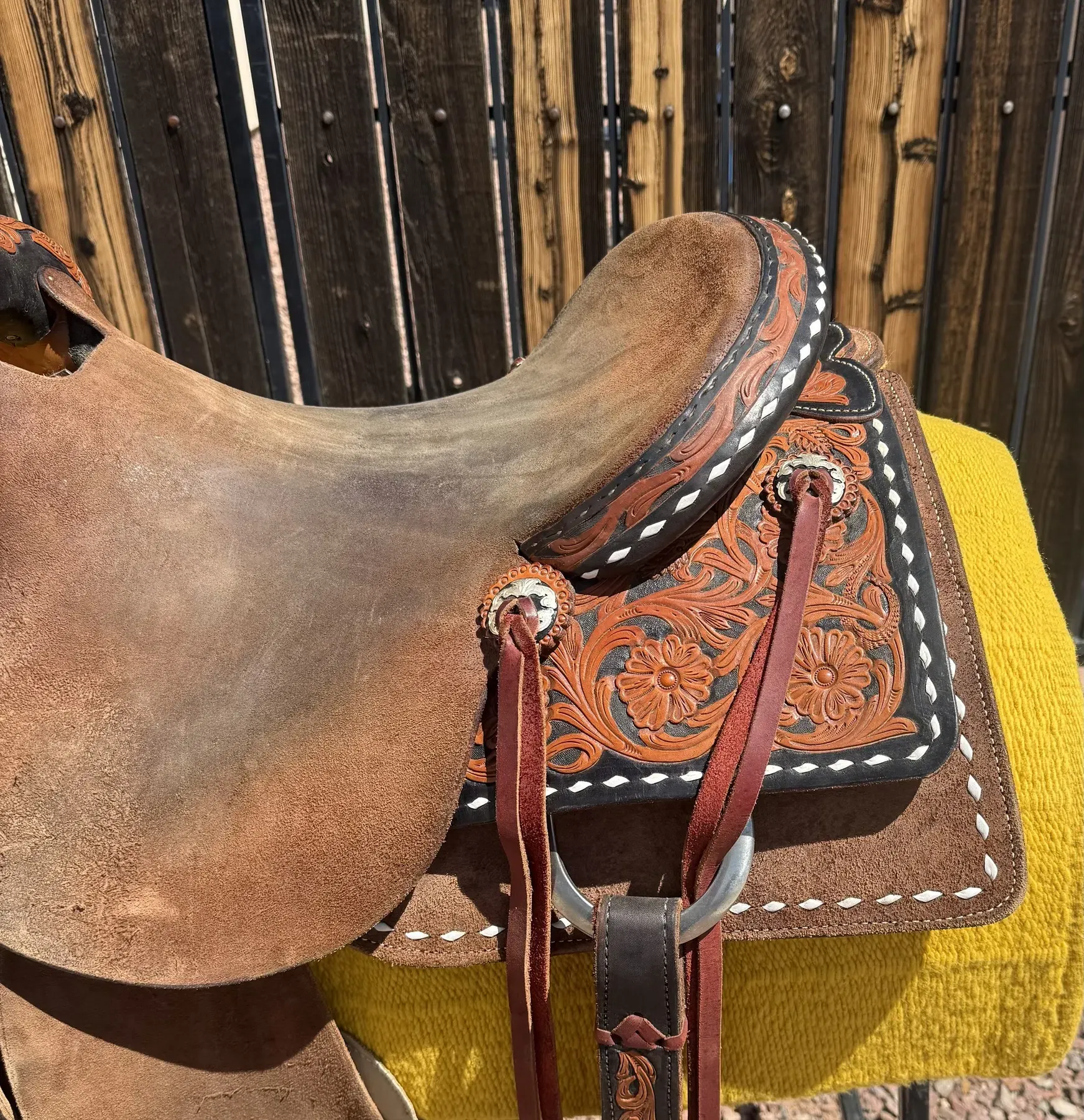 SRS Ranch Saddle — seat right side with cantle